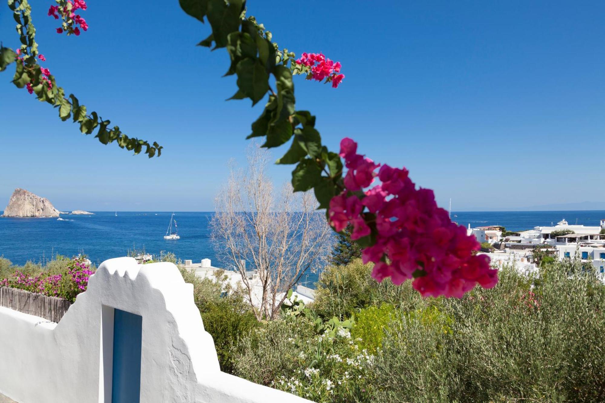 Quartara Boutique Hotel Panarea Exterior foto